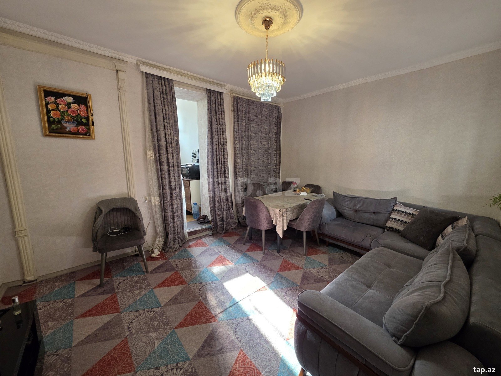 2-otaqlı mənzil, 28 May m., 33 m²