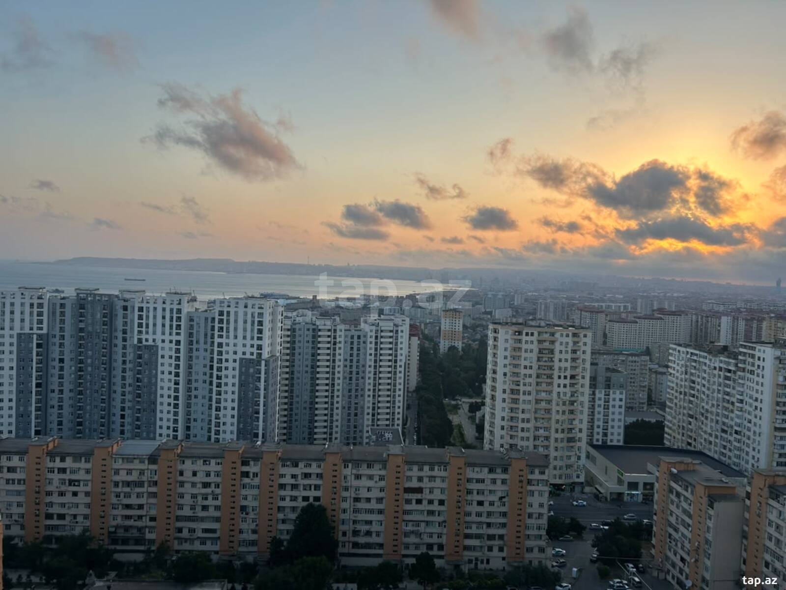 2-otaqlı yeni tikili, N.Tusi küç., 92 m²
