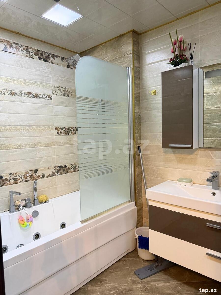 3-otaqlı yeni tikili, Həsənbəy Zərdabi küç., 139 m²