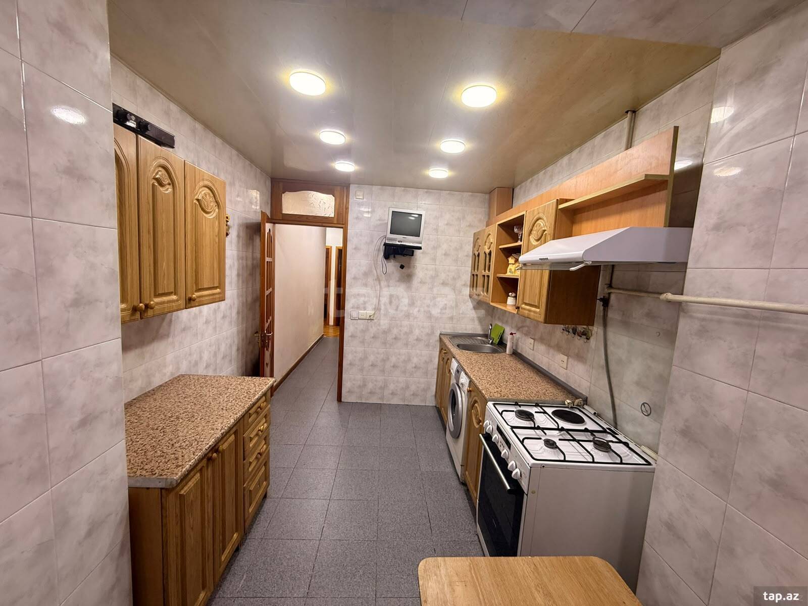 3-otaqlı mənzil kirayə verilir, N.Nərimanov m., 80 m²