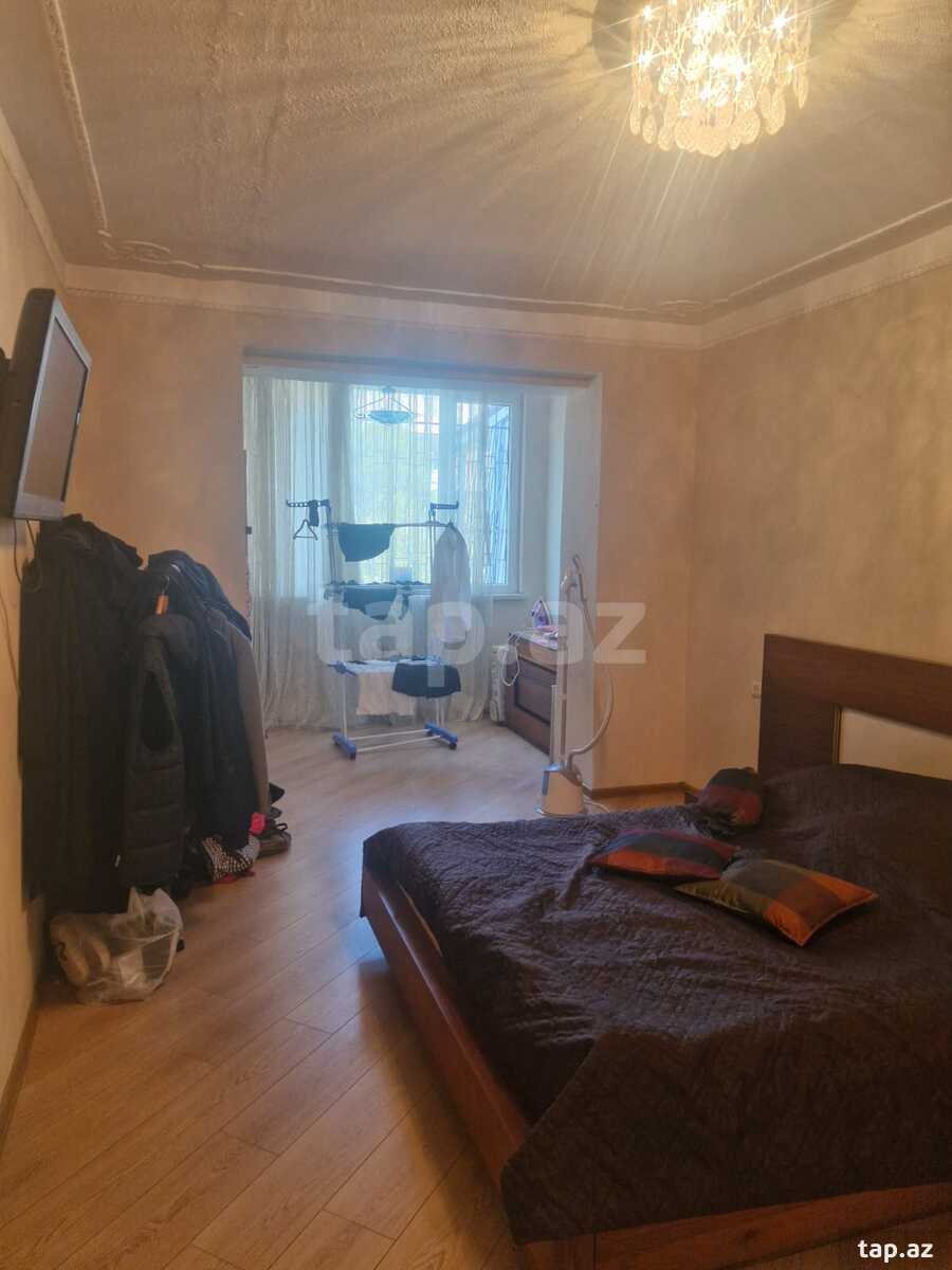 3-otaqlı mənzil, Parlament pr., 90 m²