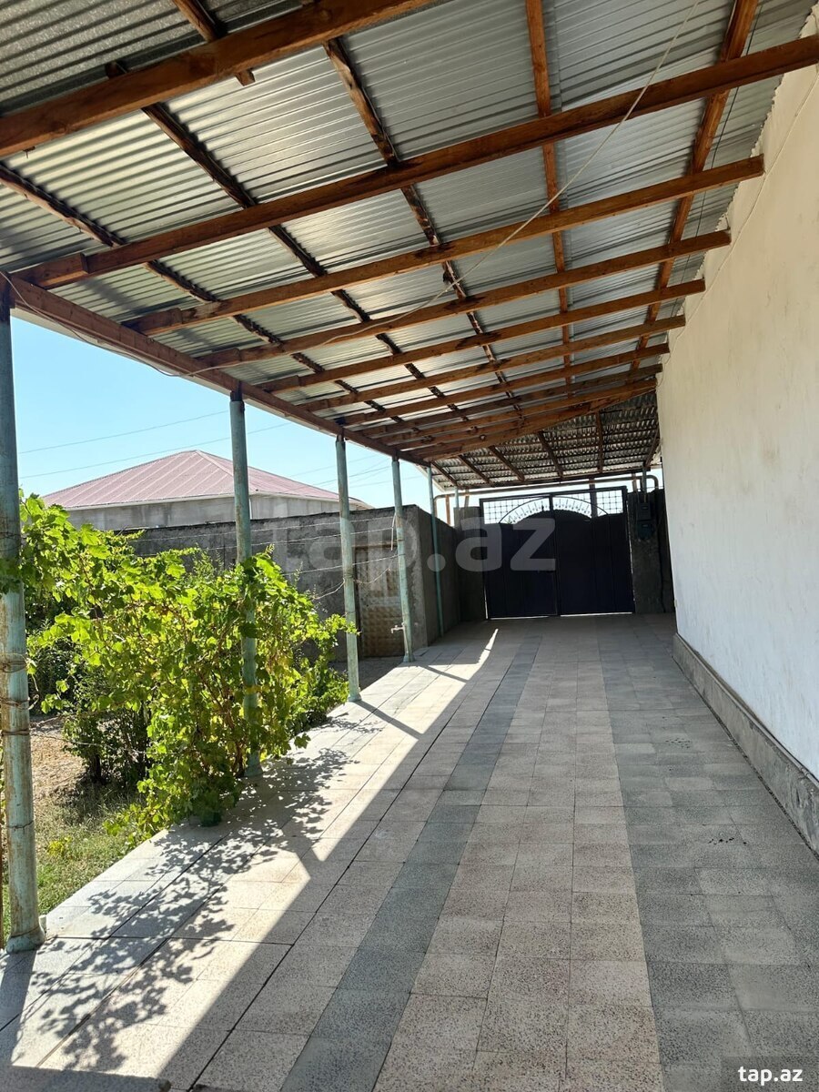 Həyət evi, Bəbək r.