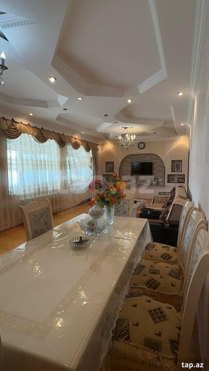 Həyət evi, Bəbək r.