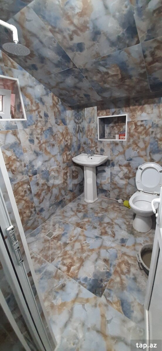 4-otaqlı yeni tikili kirayə verilir, Gəncə ş., 155 m²