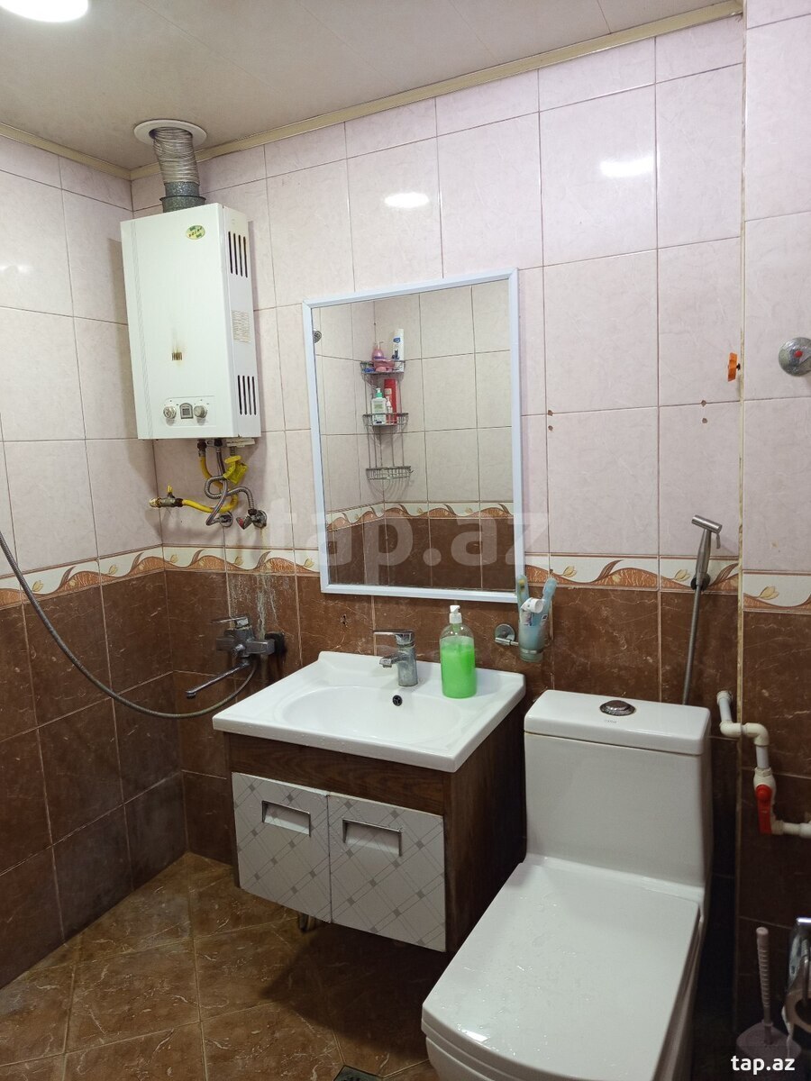 2-otaqlı mənzil, Neftçilər m., 42 m²