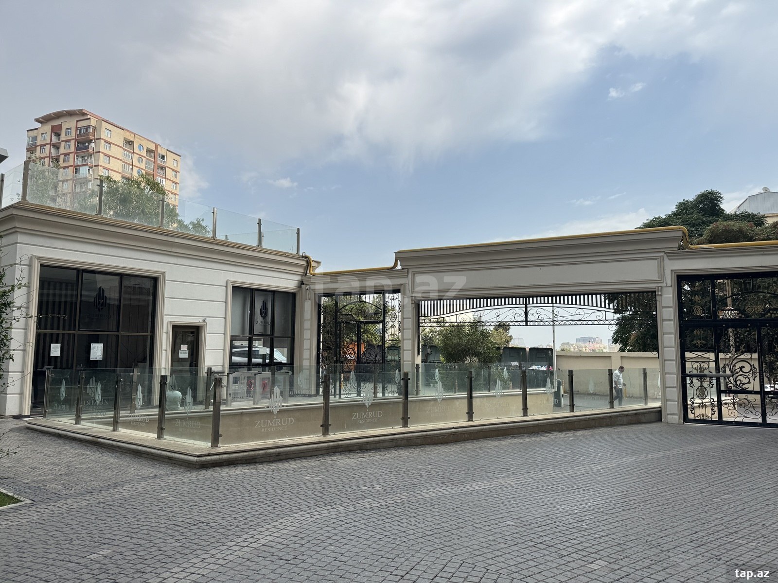 3-otaqlı yeni tikili, Balaəmi Dadaşov küç., 142 m²