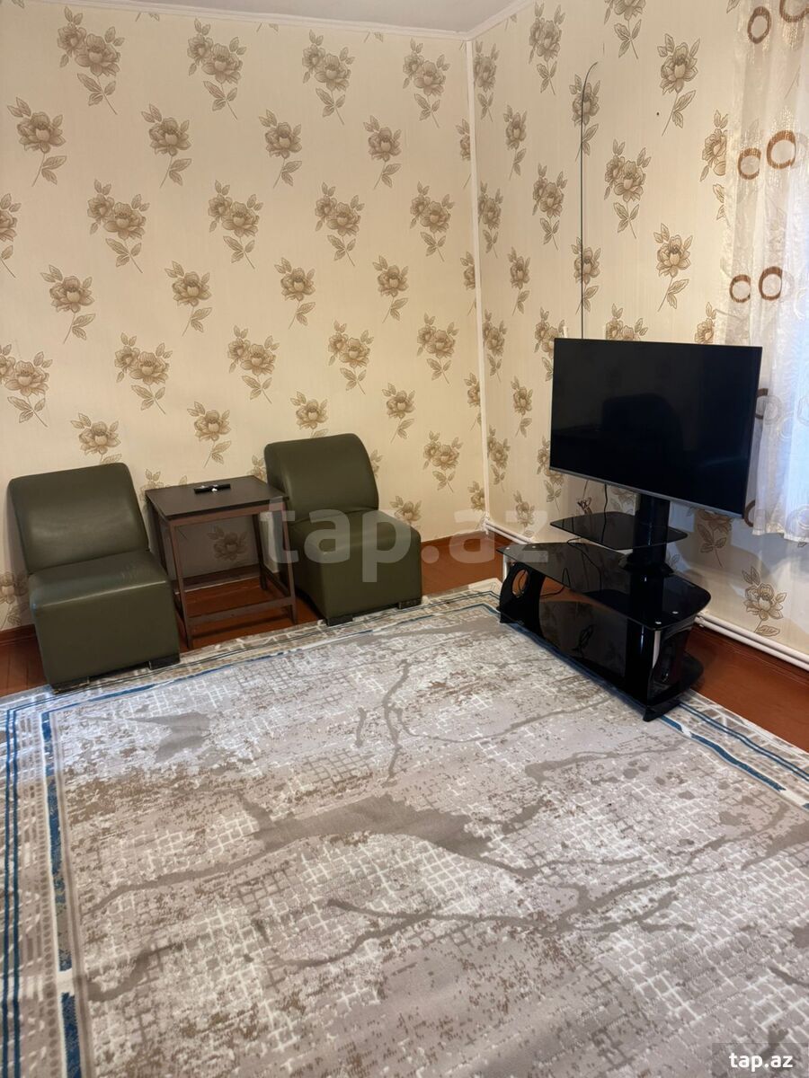 Həyət evi kirayə verilir, Qara Qarayev m.