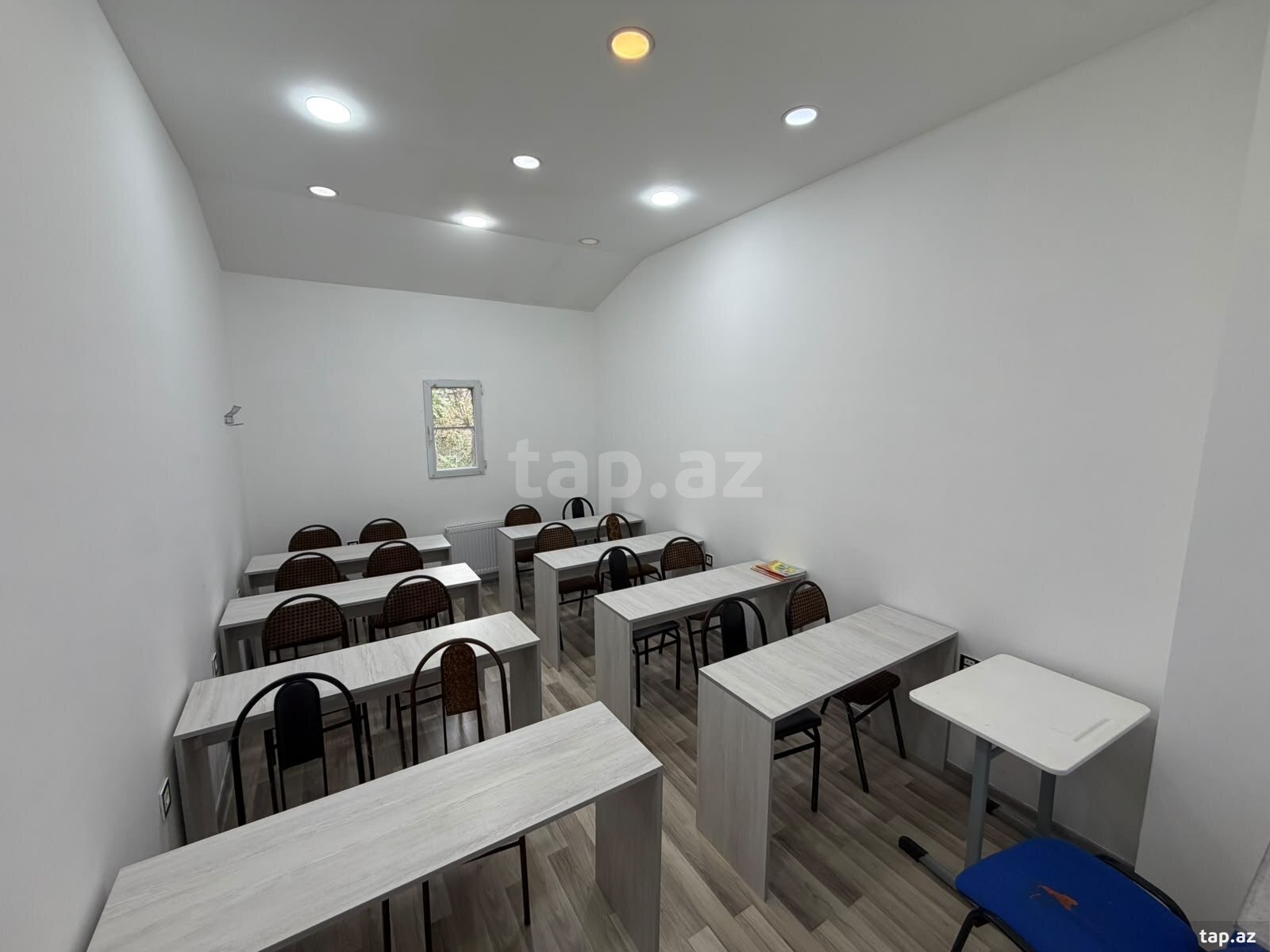 Ofis icarəyə verilir, Məhəmməd Hüseyn Şəhriyar küç.