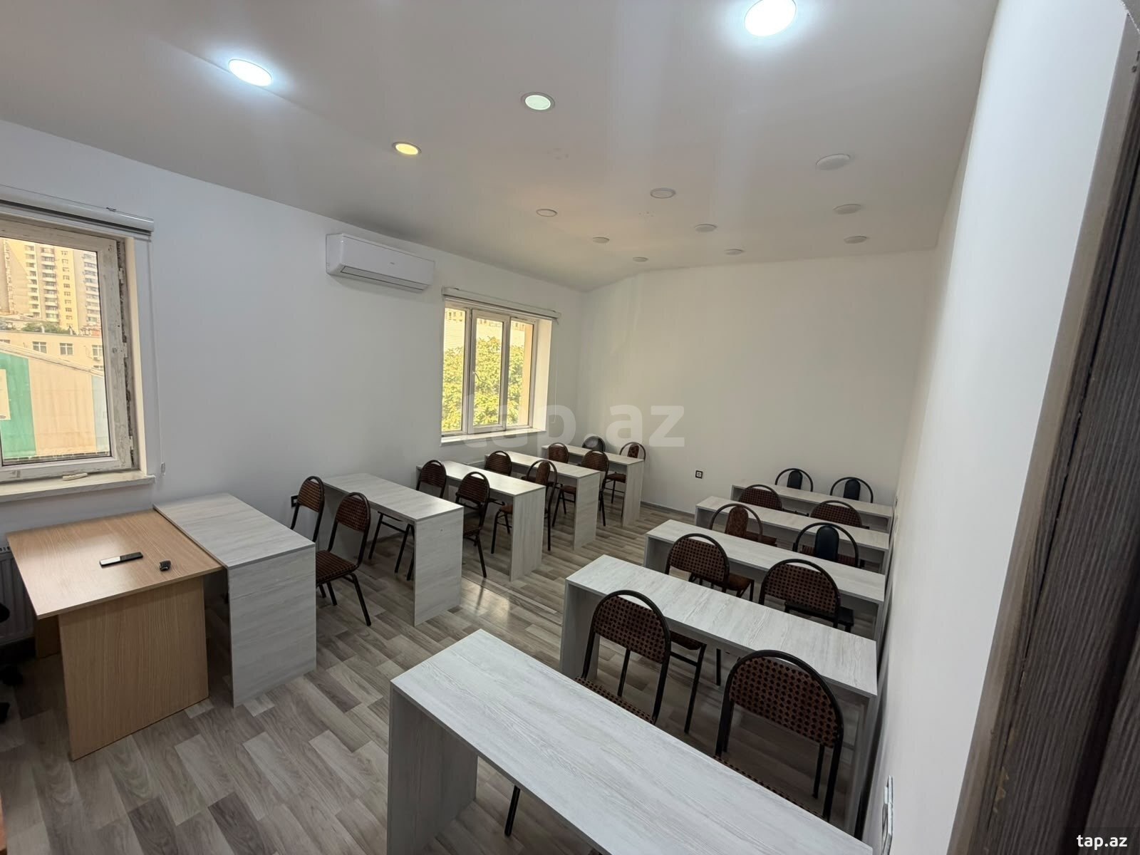Ofis icarəyə verilir, Məhəmməd Hüseyn Şəhriyar küç.