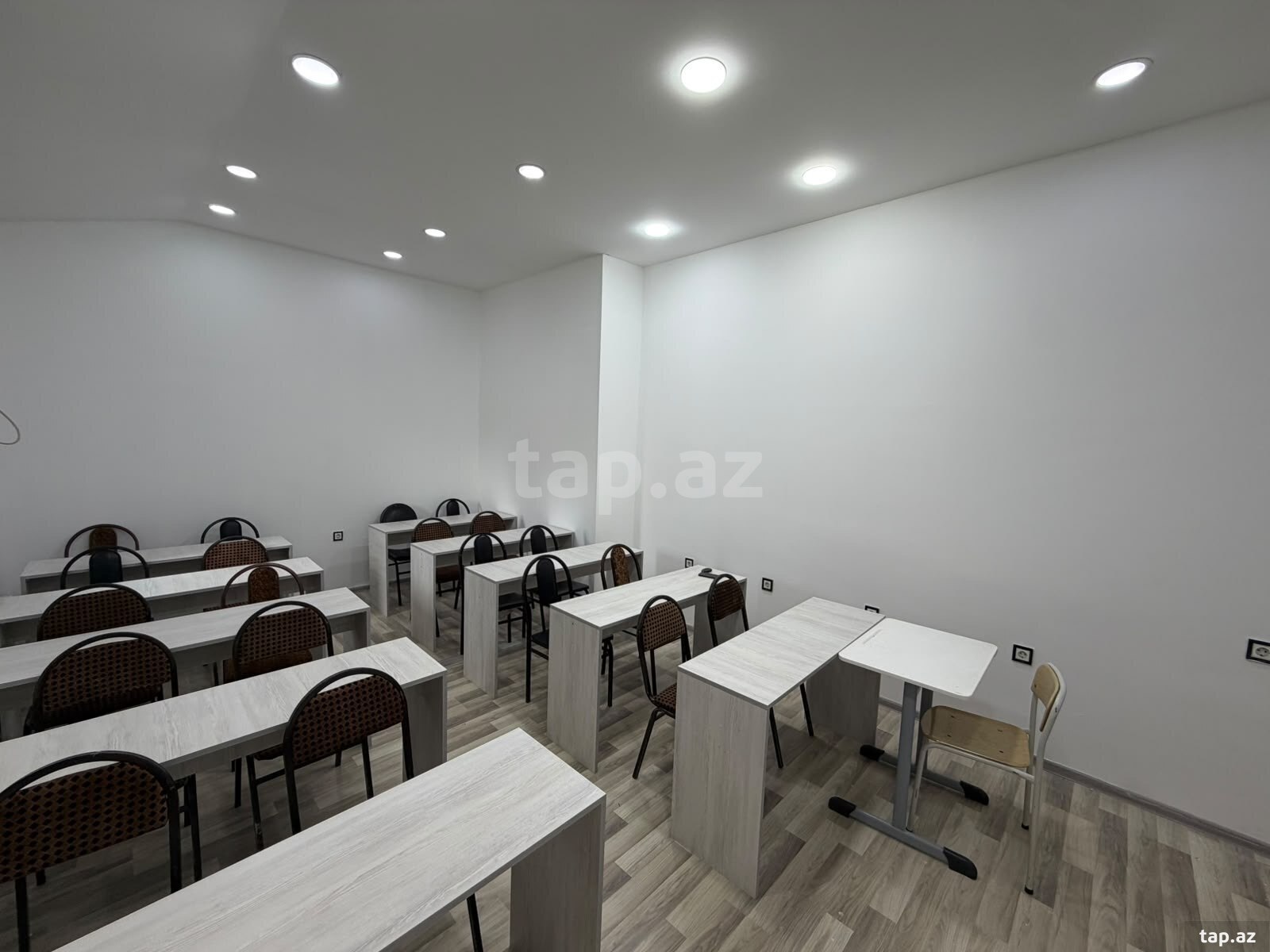 Ofis icarəyə verilir, Məhəmməd Hüseyn Şəhriyar küç.