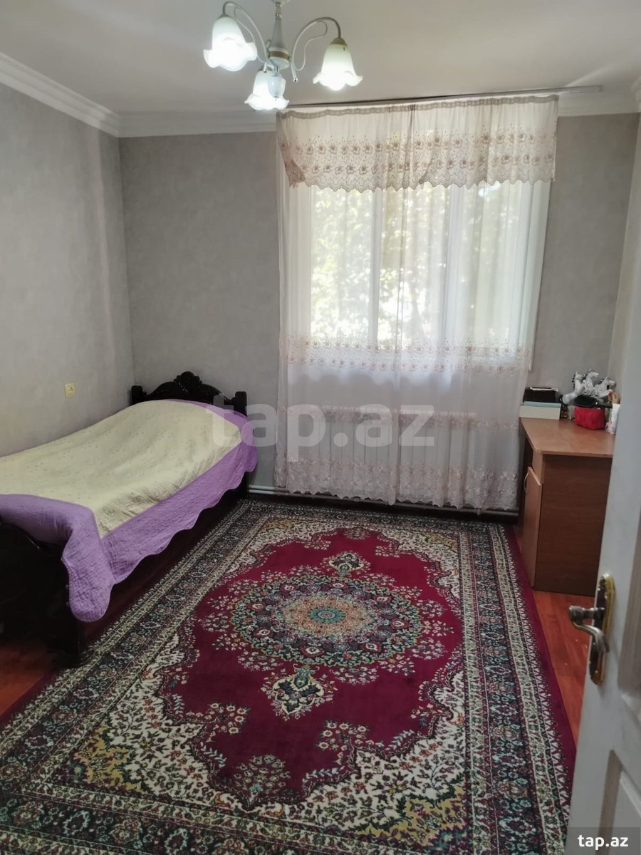 3-otaqlı mənzil kirayə verilir, Gəncə ş., 90 m²