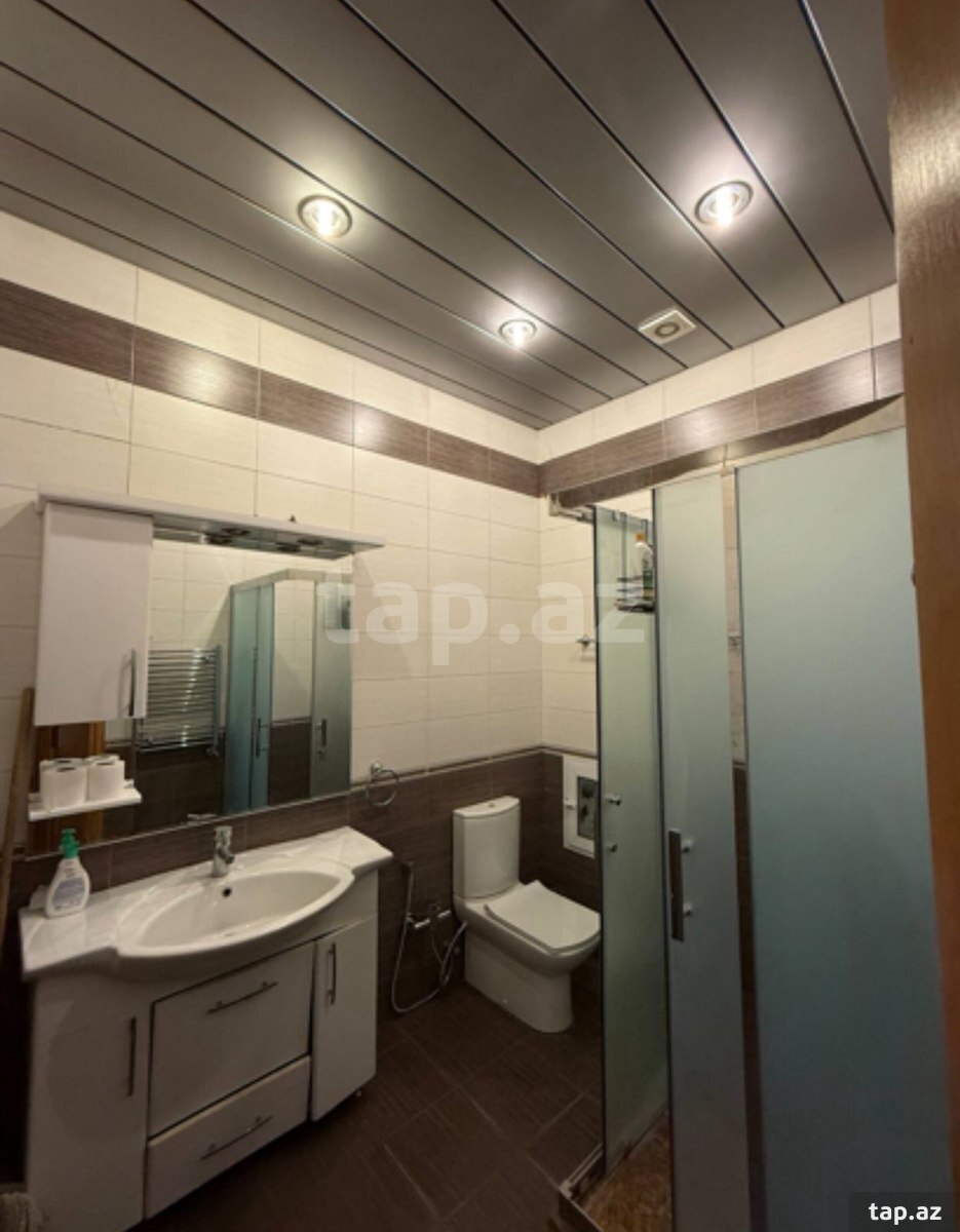 2-otaqlı mənzil kirayə verilir, 28 May m., 80 m²