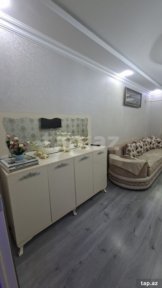 3-otaqlı mənzil, İlham İsgəndərov küç., 73 m²