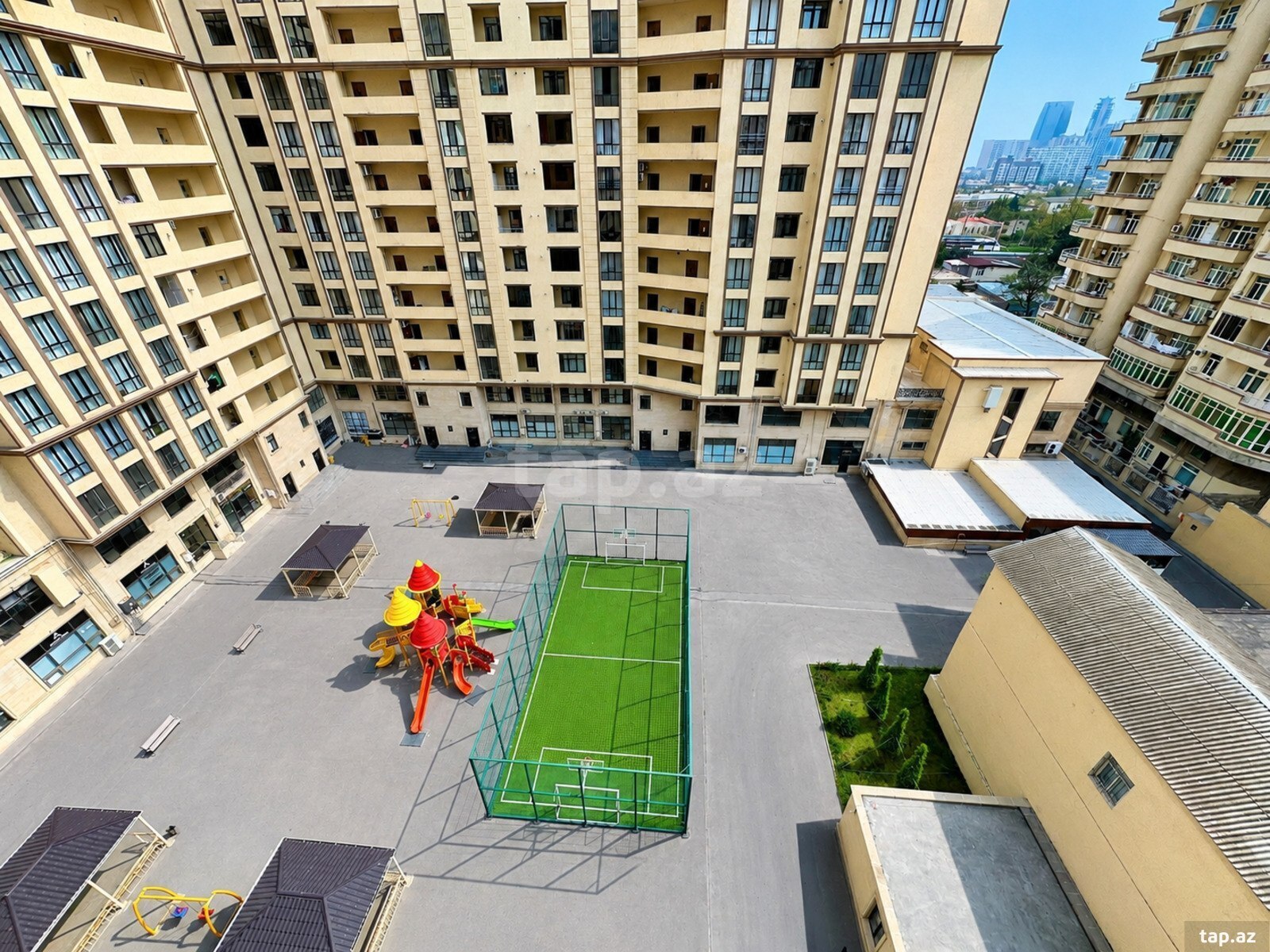 2-otaqlı yeni tikili, 28 May m., 115 m²