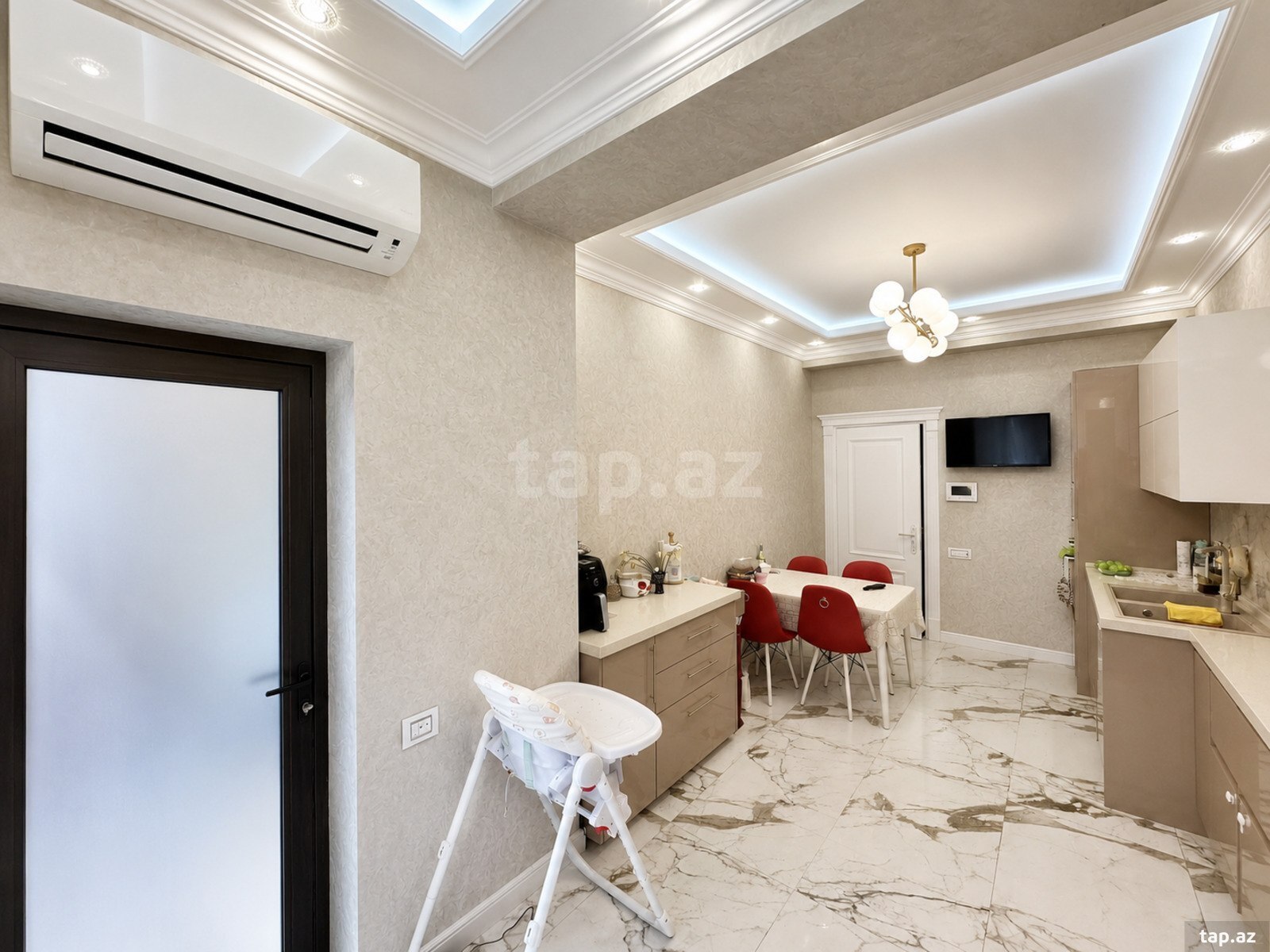 2-otaqlı yeni tikili, 28 May m., 115 m²