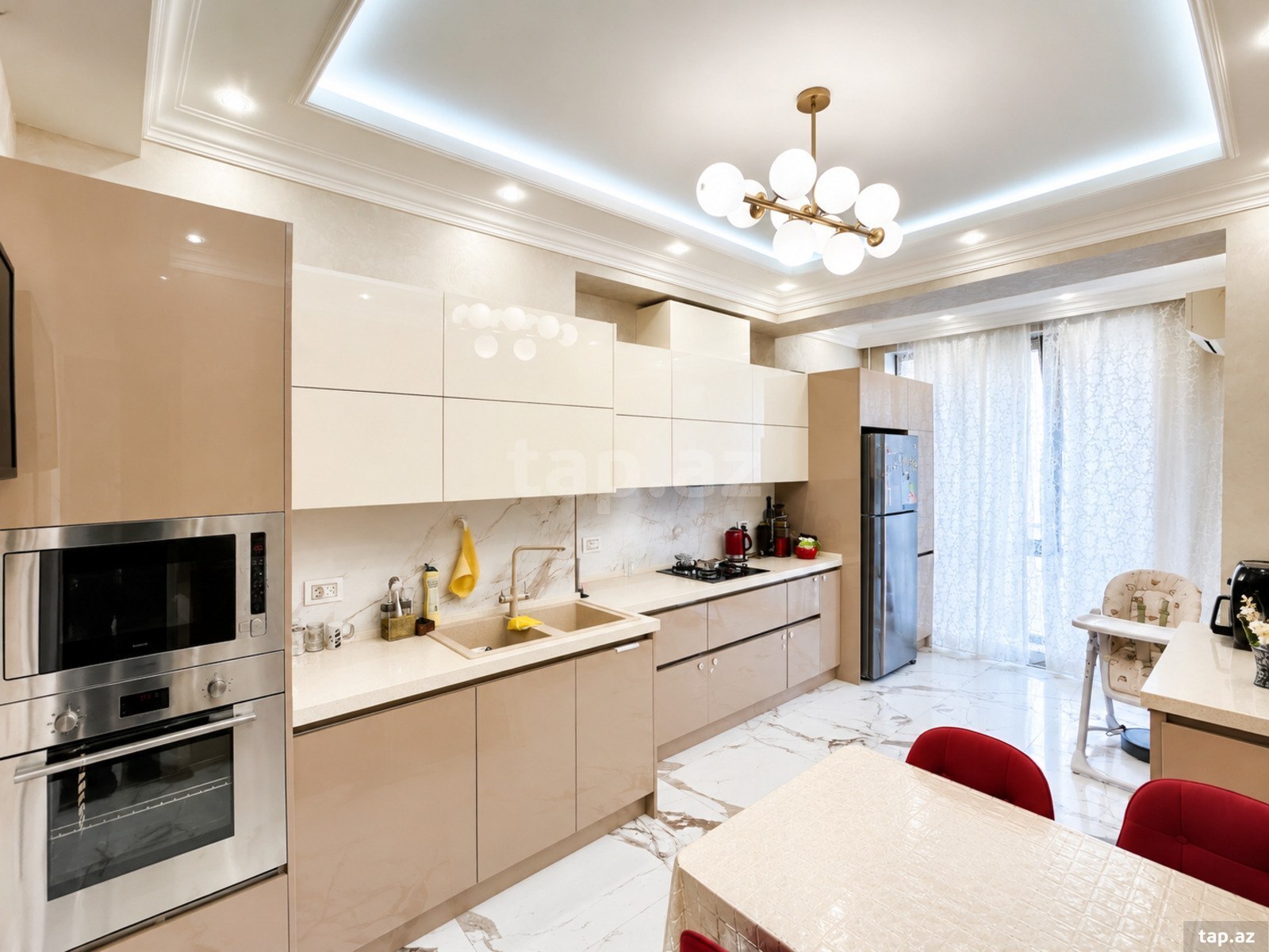 2-otaqlı yeni tikili, 28 May m., 115 m²