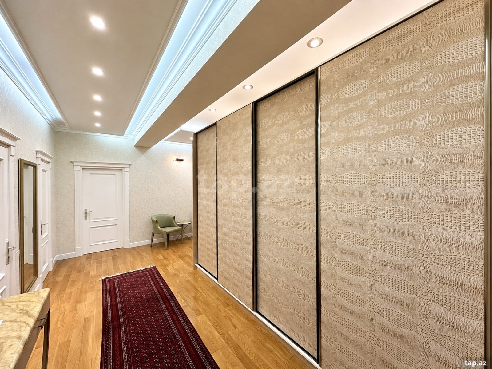2-otaqlı yeni tikili, 28 May m., 115 m²