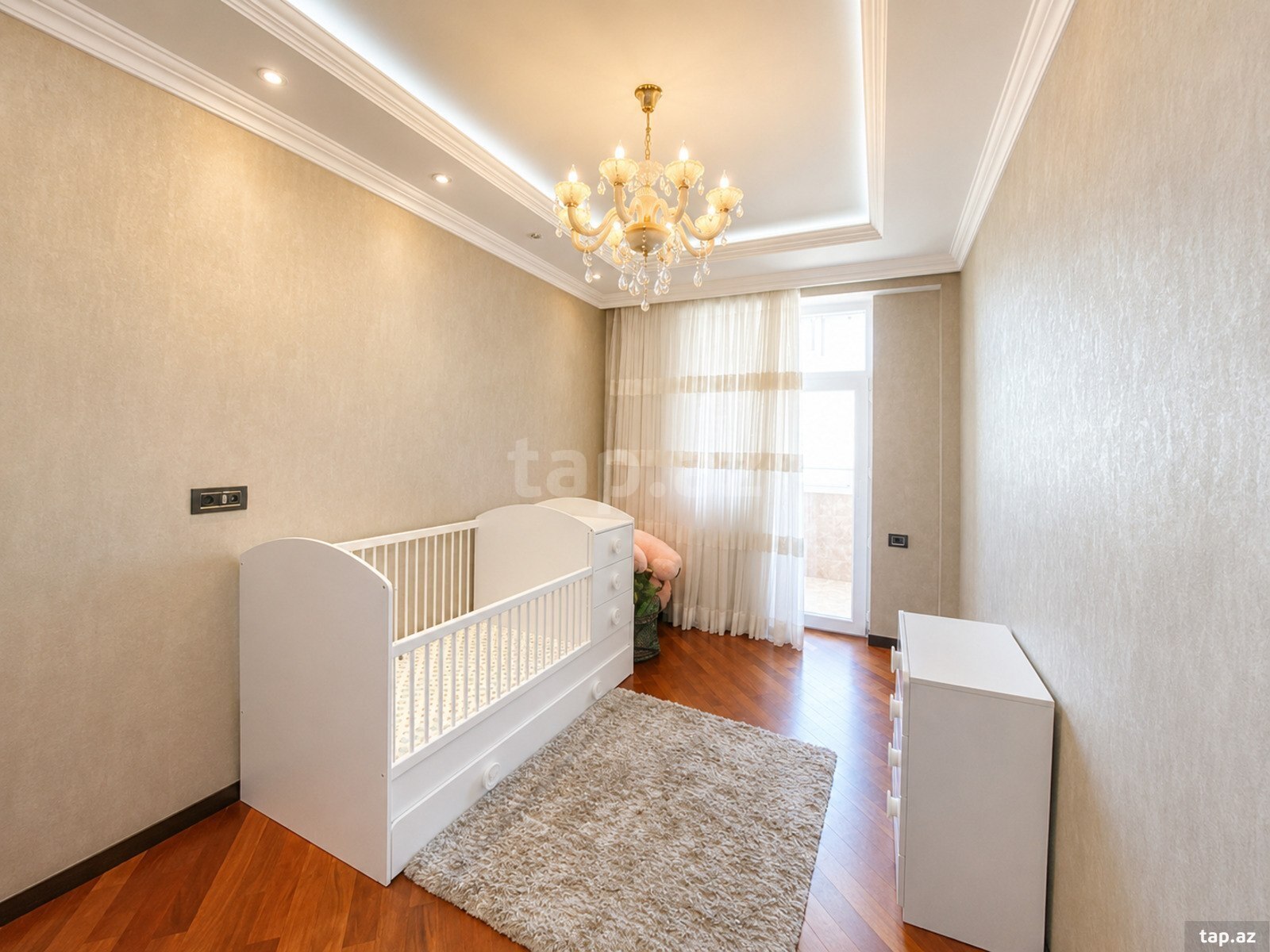 3-otaqlı yeni tikili, 20 Yanvar m., 140 m²