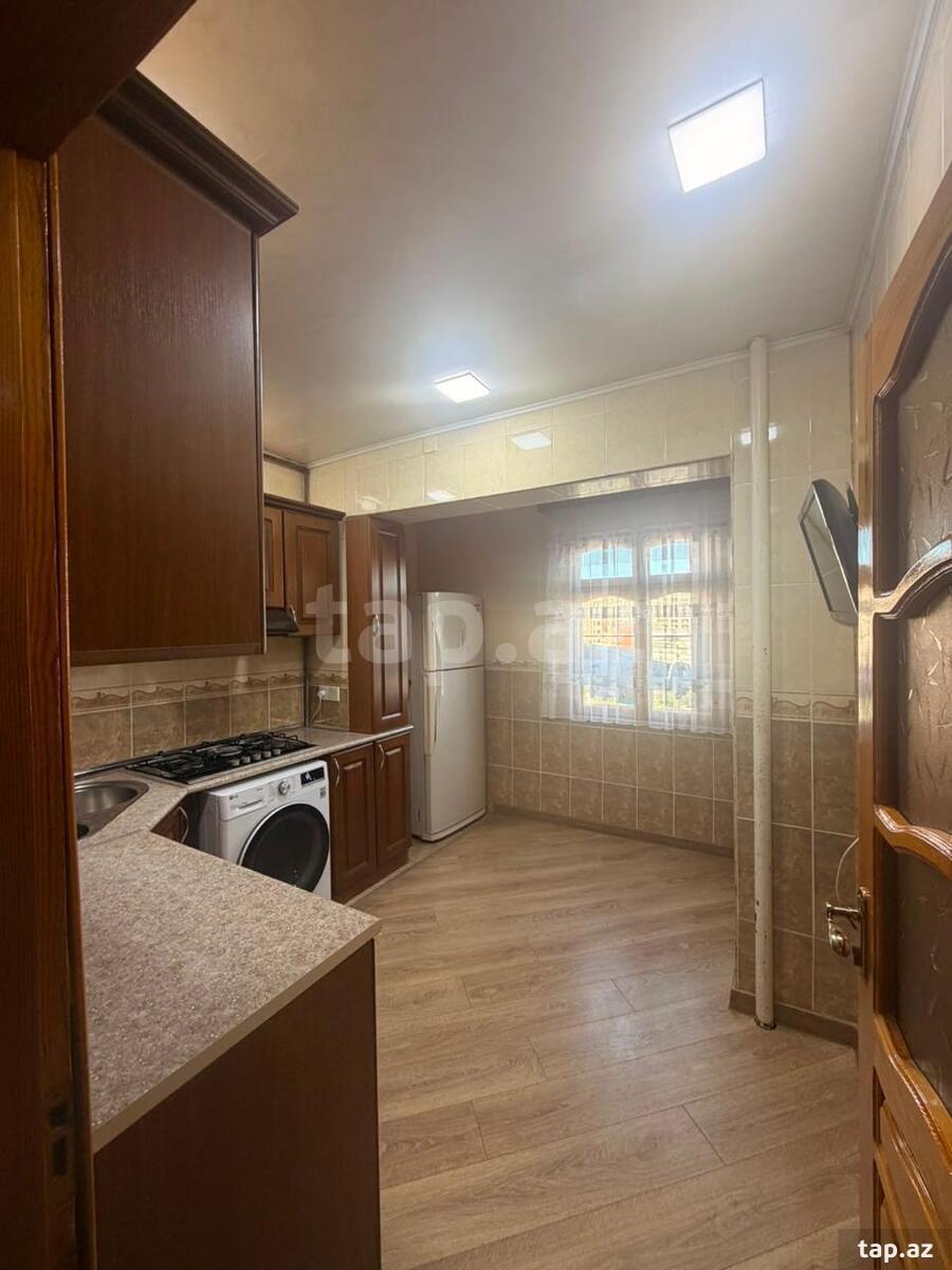 3-otaqlı mənzil, Bakıxanov qəs., 80 m²