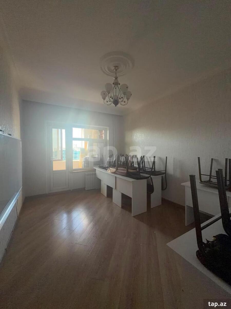 3-otaqlı mənzil, Bakıxanov qəs., 80 m²