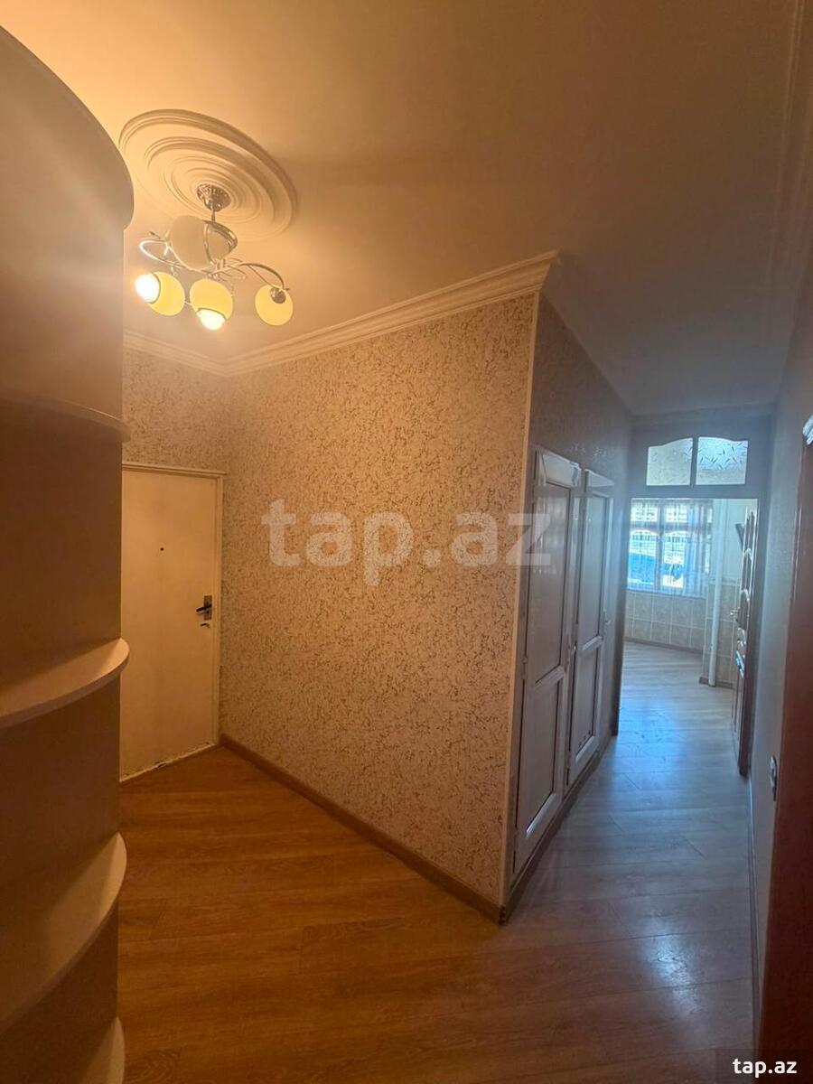 3-otaqlı mənzil, Bakıxanov qəs., 80 m²