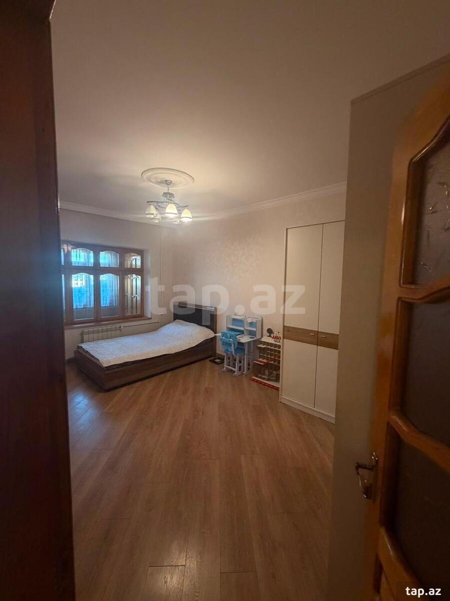 3-otaqlı mənzil, Bakıxanov qəs., 80 m²