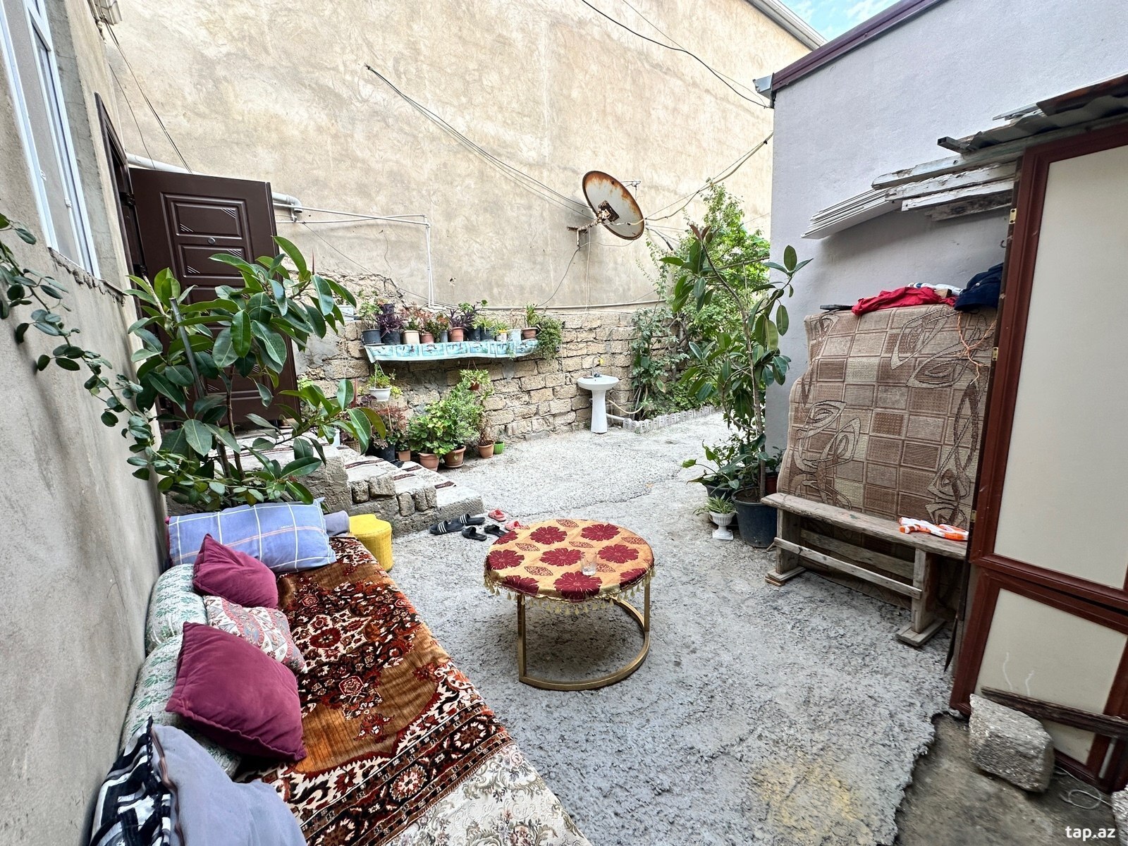 Həyət evi, Qaraçuxur qəs.