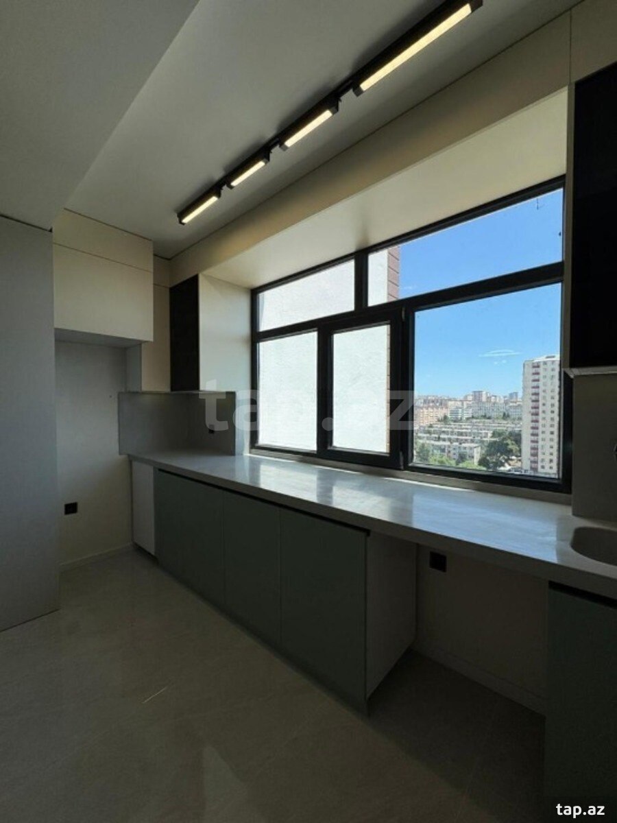 3-otaqlı yeni tikili, Rüstəm Rüstəmov küç., 82 m²