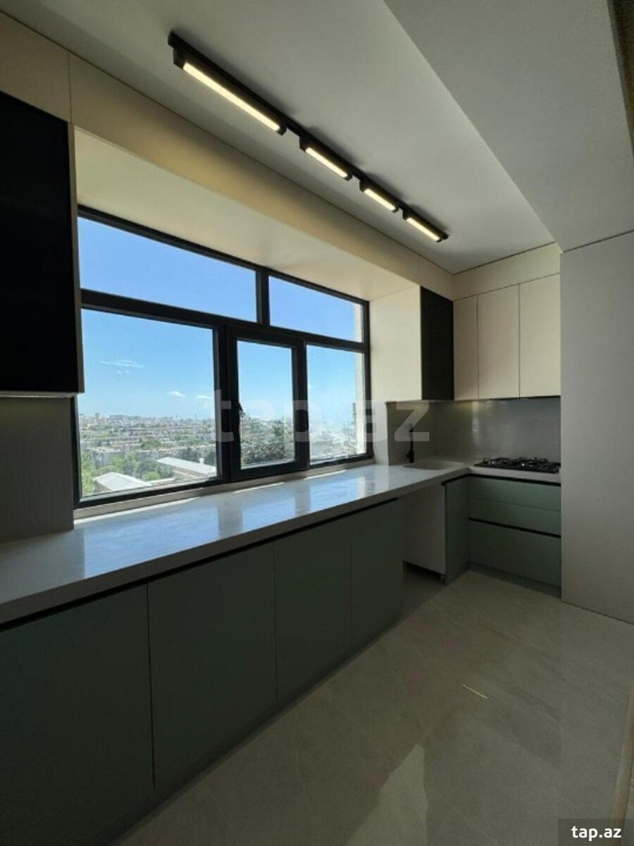 3-otaqlı yeni tikili, Rüstəm Rüstəmov küç., 82 m²