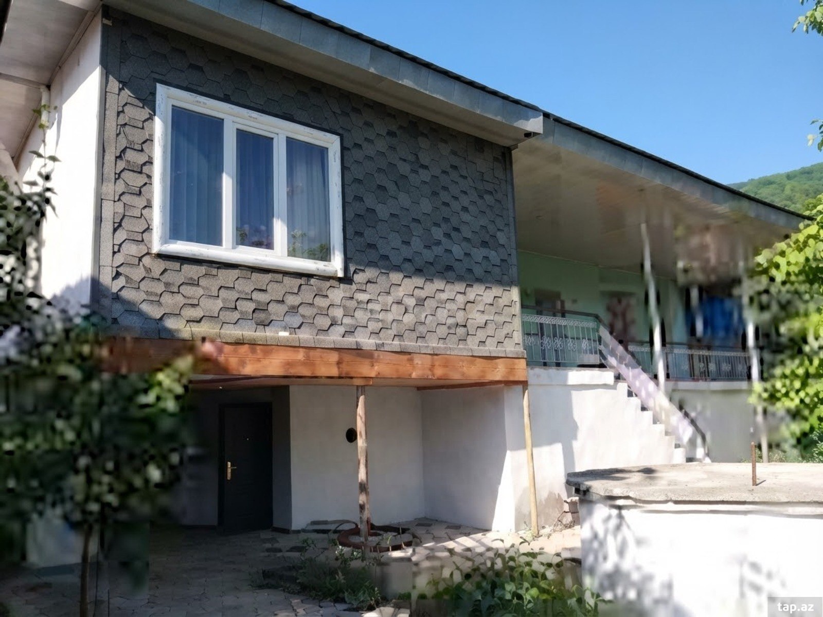 Həyət evi kirayə verilir, Şəki ş.