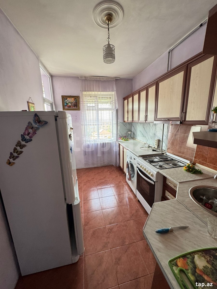 3-otaqlı mənzil kirayə verilir, Gəncə ş., 68 m²