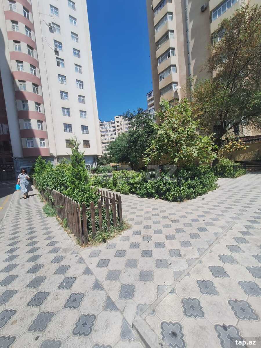 2-otaqlı yeni tikili, C. Naxçıvanski küç., 86 m²