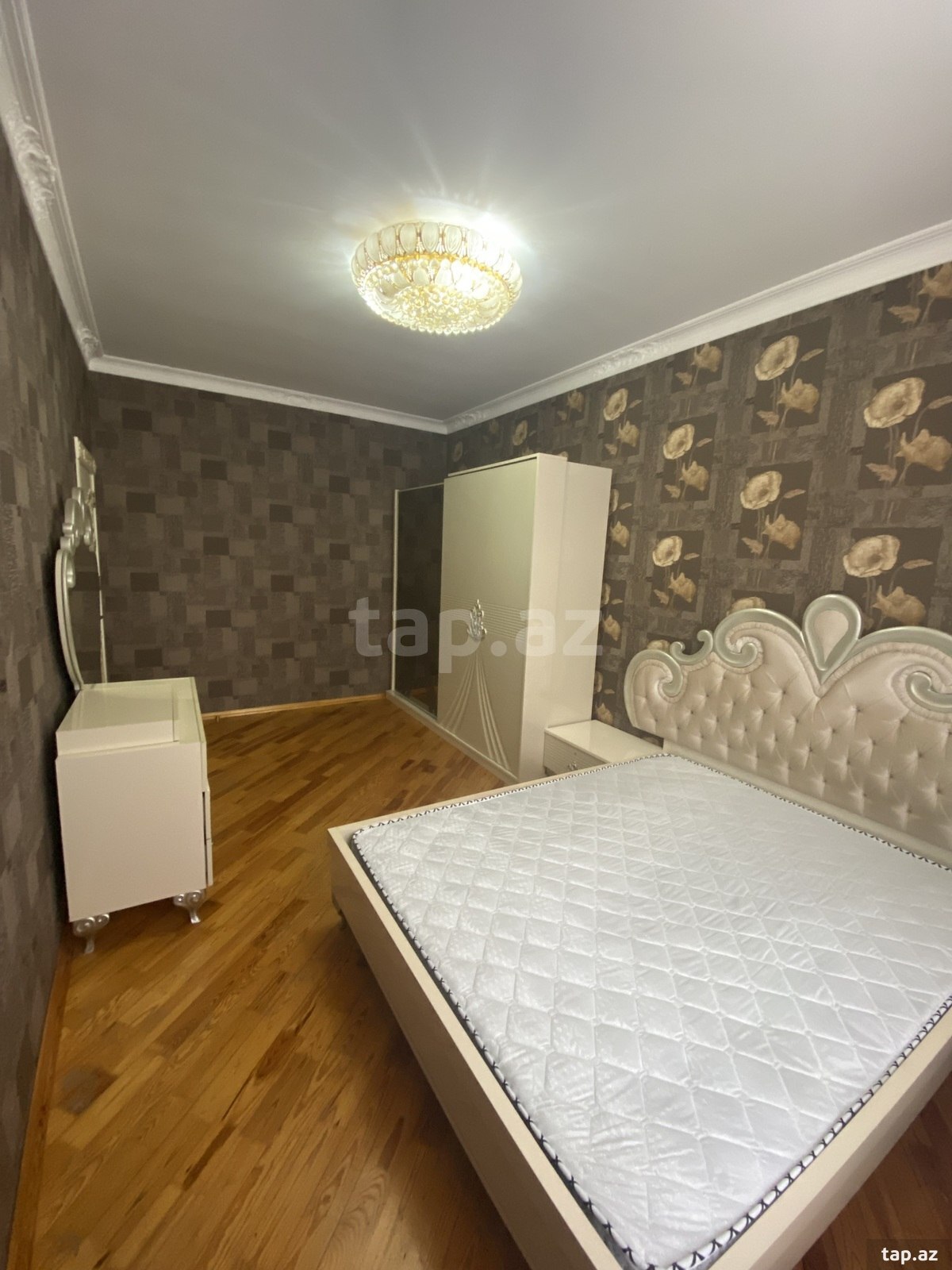 4-otaqlı yeni tikili kirayə verilir, Xırdalan ş., 140 m²