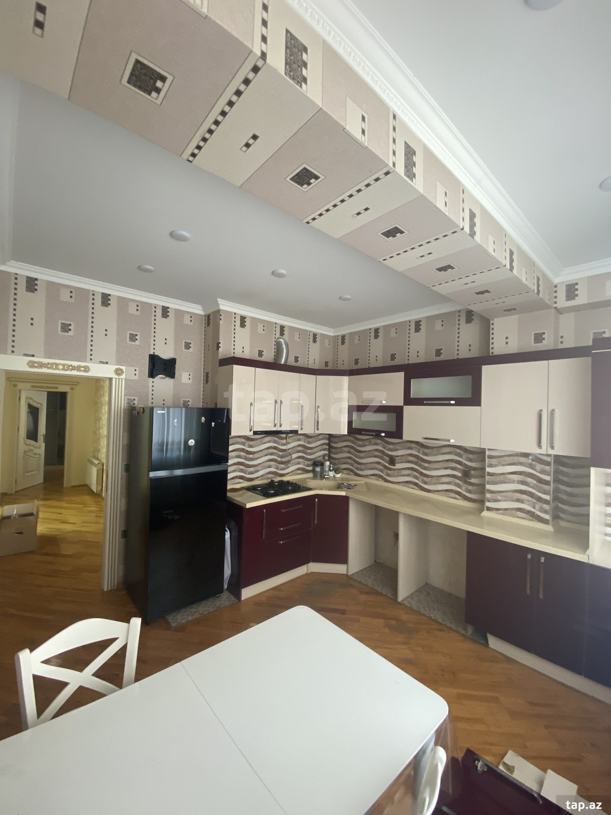 4-otaqlı yeni tikili kirayə verilir, Xırdalan ş., 140 m²