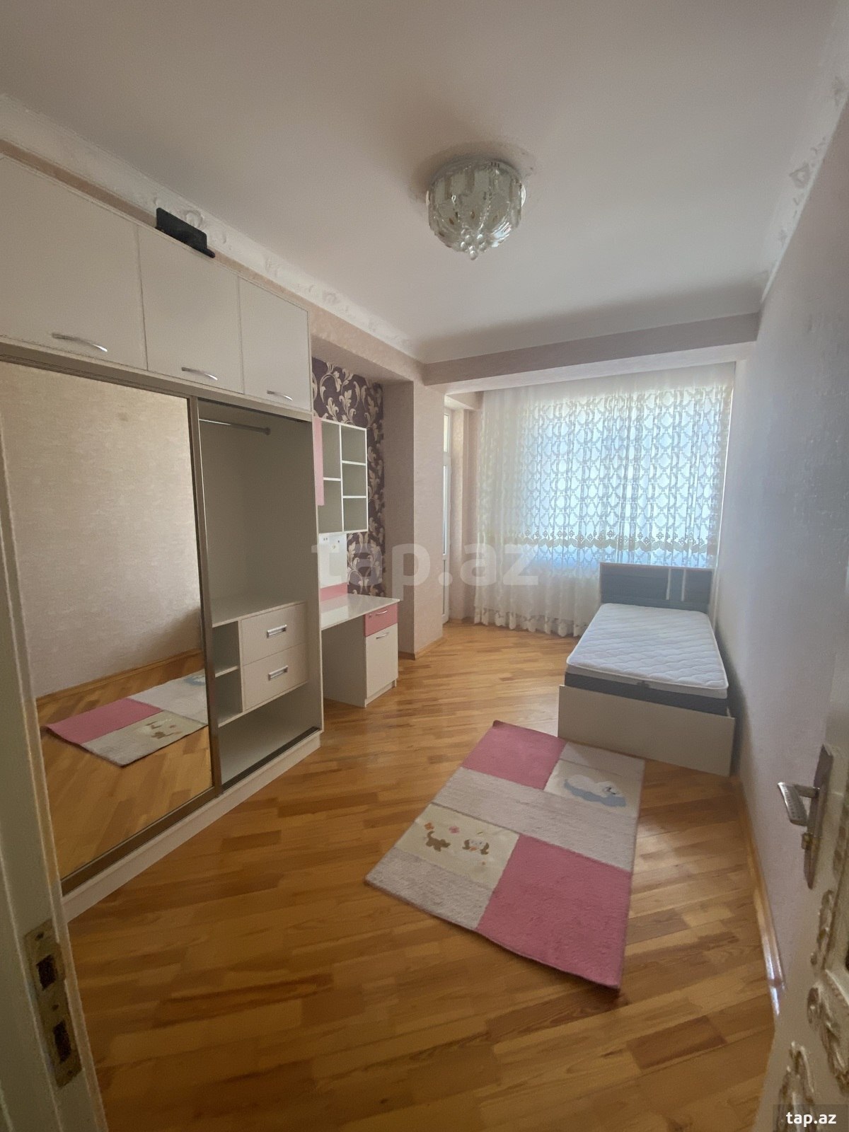 4-otaqlı yeni tikili kirayə verilir, Xırdalan ş., 140 m²