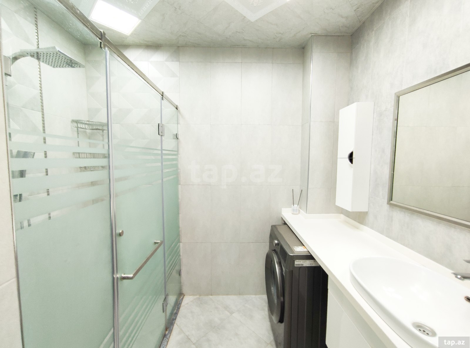 3-otaqlı yeni tikili kirayə verilir, Neftçilər m., 120 m²