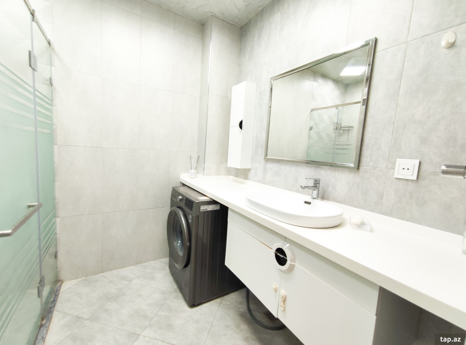 3-otaqlı yeni tikili kirayə verilir, Neftçilər m., 120 m²