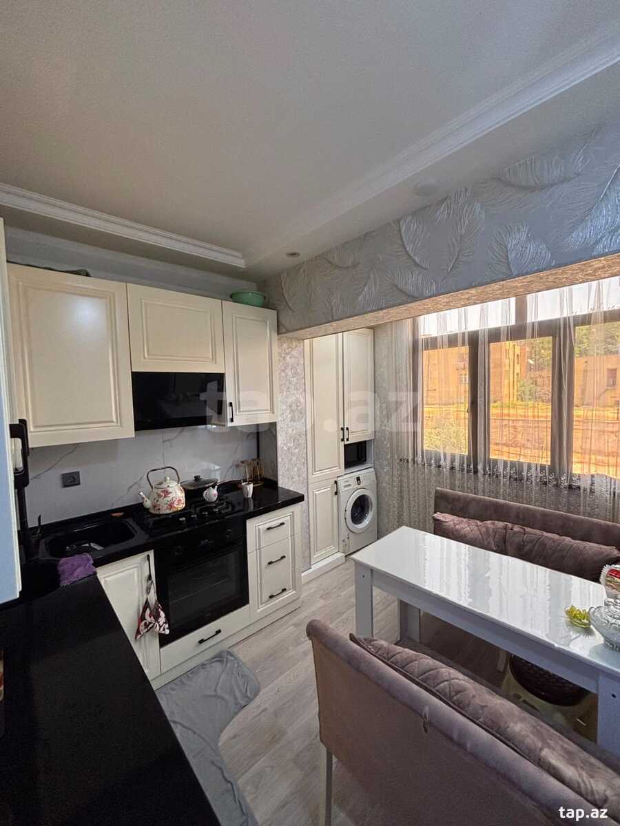 3-otaqlı mənzil, Nəsrəddin Tusi küç., 80 m²