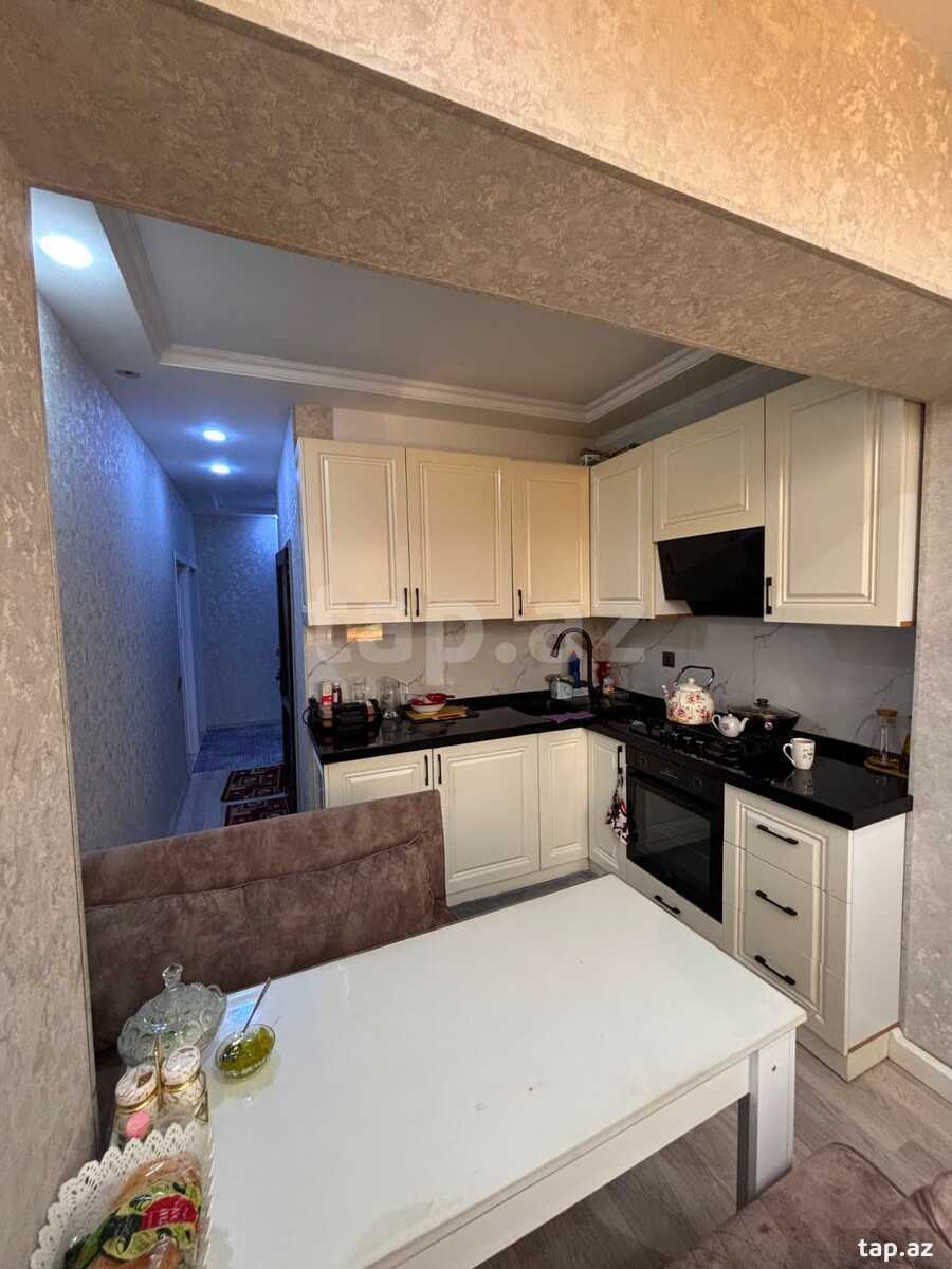 3-otaqlı mənzil, Nəsrəddin Tusi küç., 80 m²