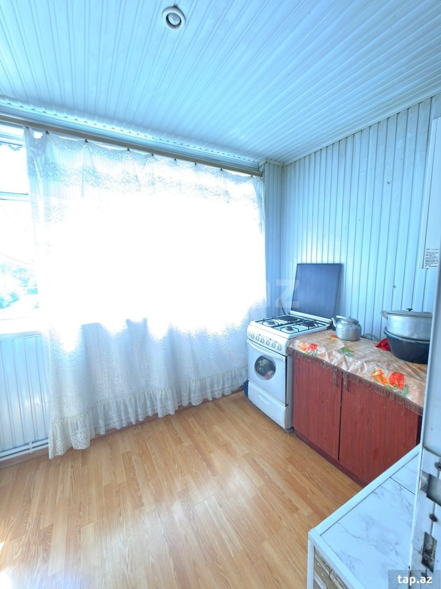 3-otaqlı mənzil, Gəncə ş., 75 m²