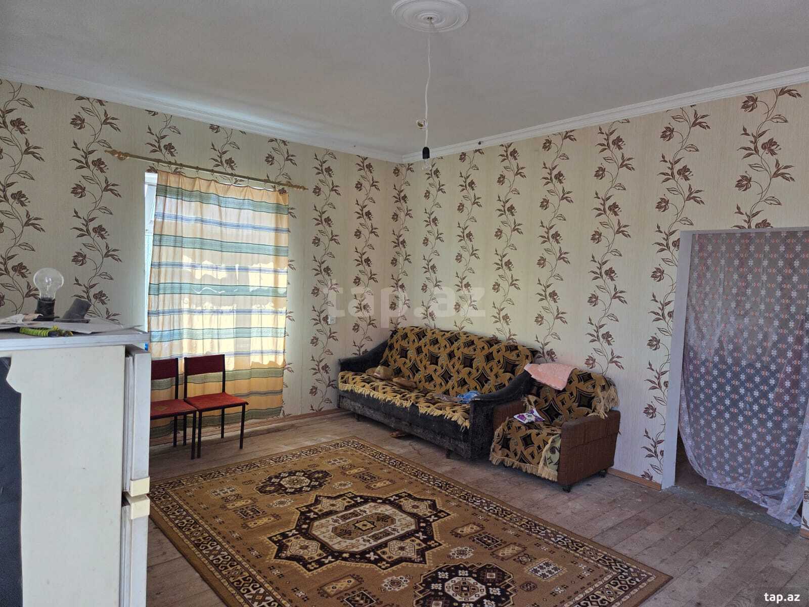 10 sot torpaq sahəsi, Pirşağı qəs.