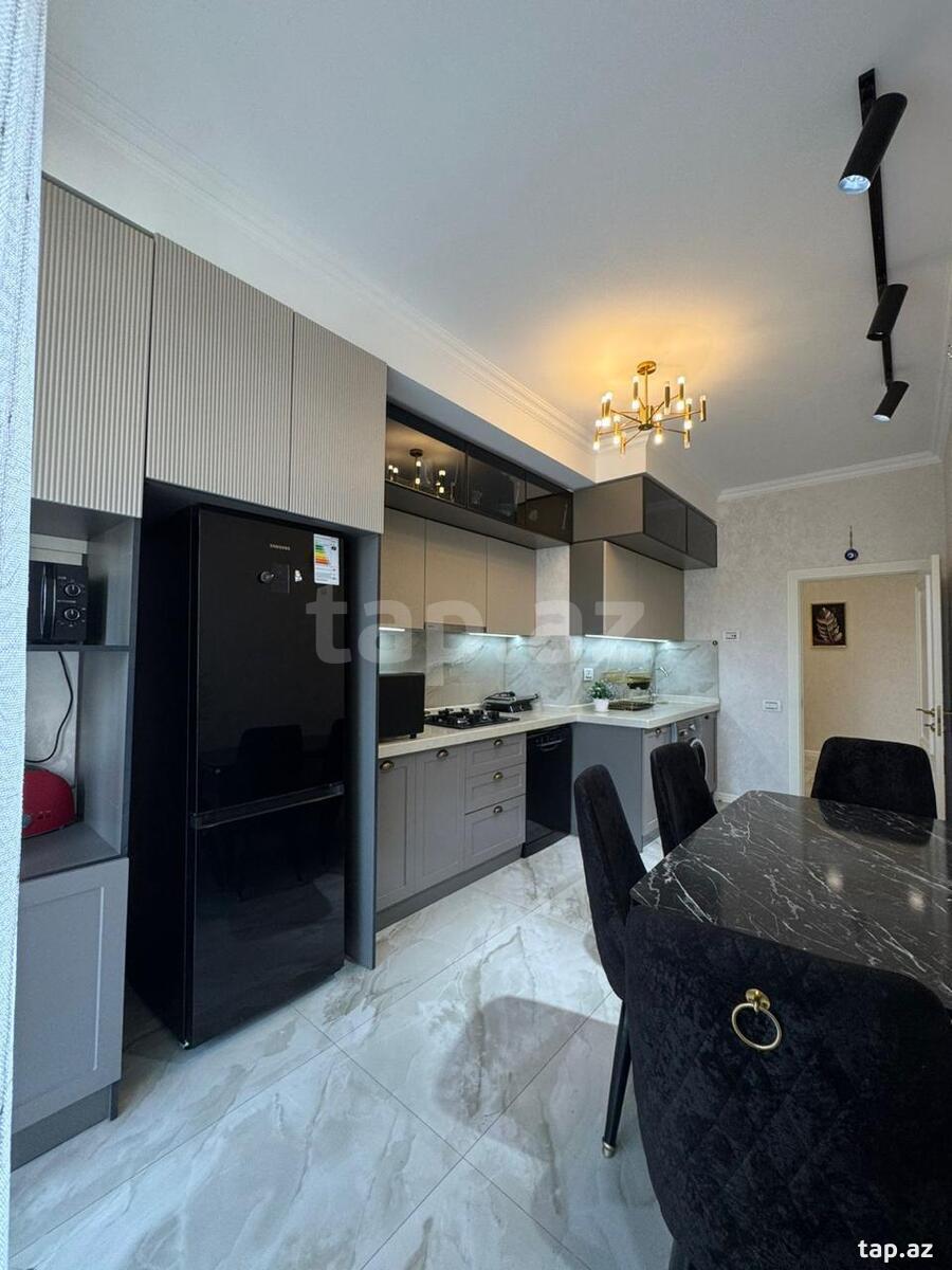 3-otaqlı yeni tikili, Faiq Yusifov küç., 145 m²