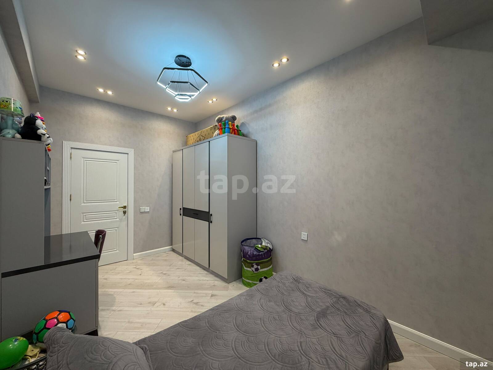 3-otaqlı yeni tikili, Xətai r., 91 m²