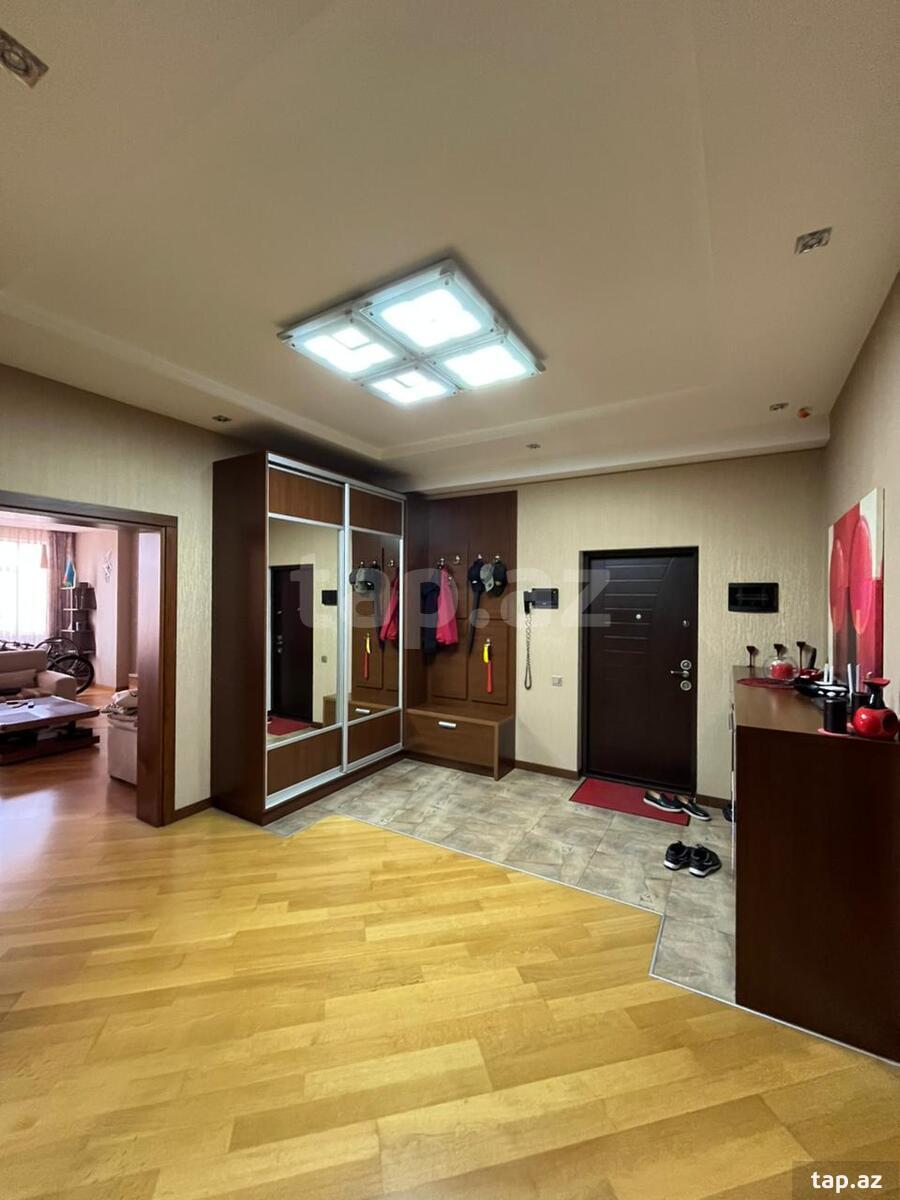 4-otaqlı yeni tikili, Həsən Salmani küç., 165 m²