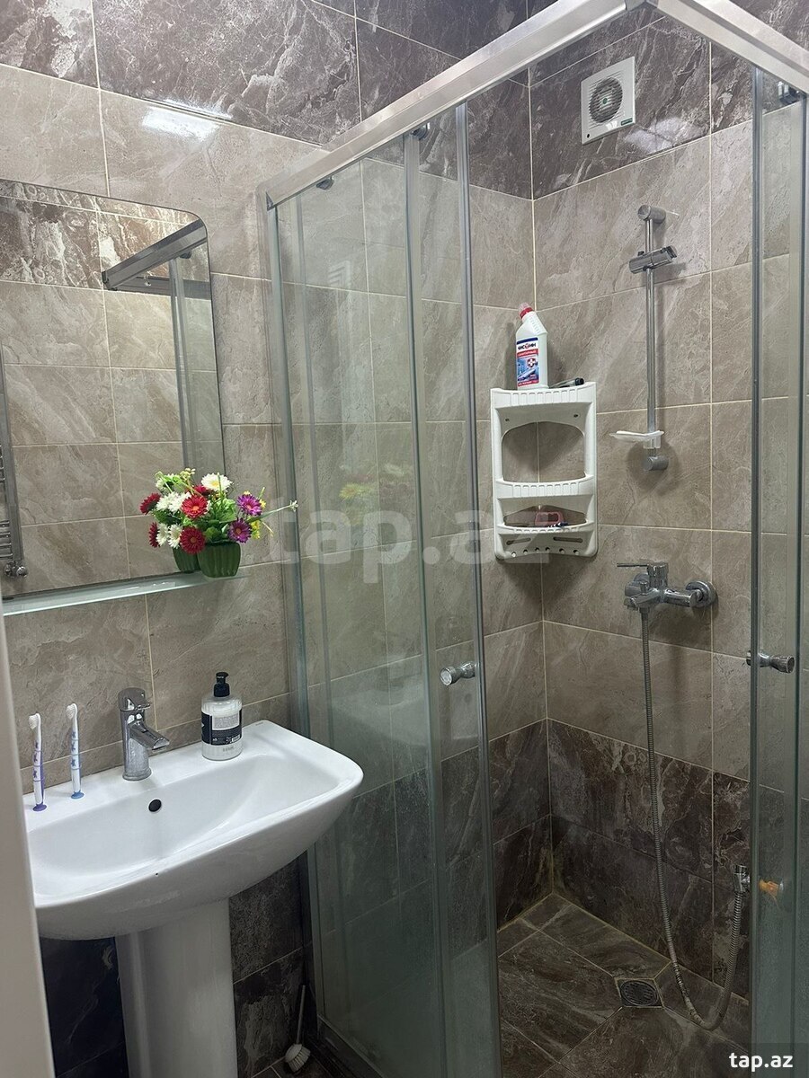 4-otaqlı yeni tikili kirayə verilir, Sumqayit ş., 120.2 m²