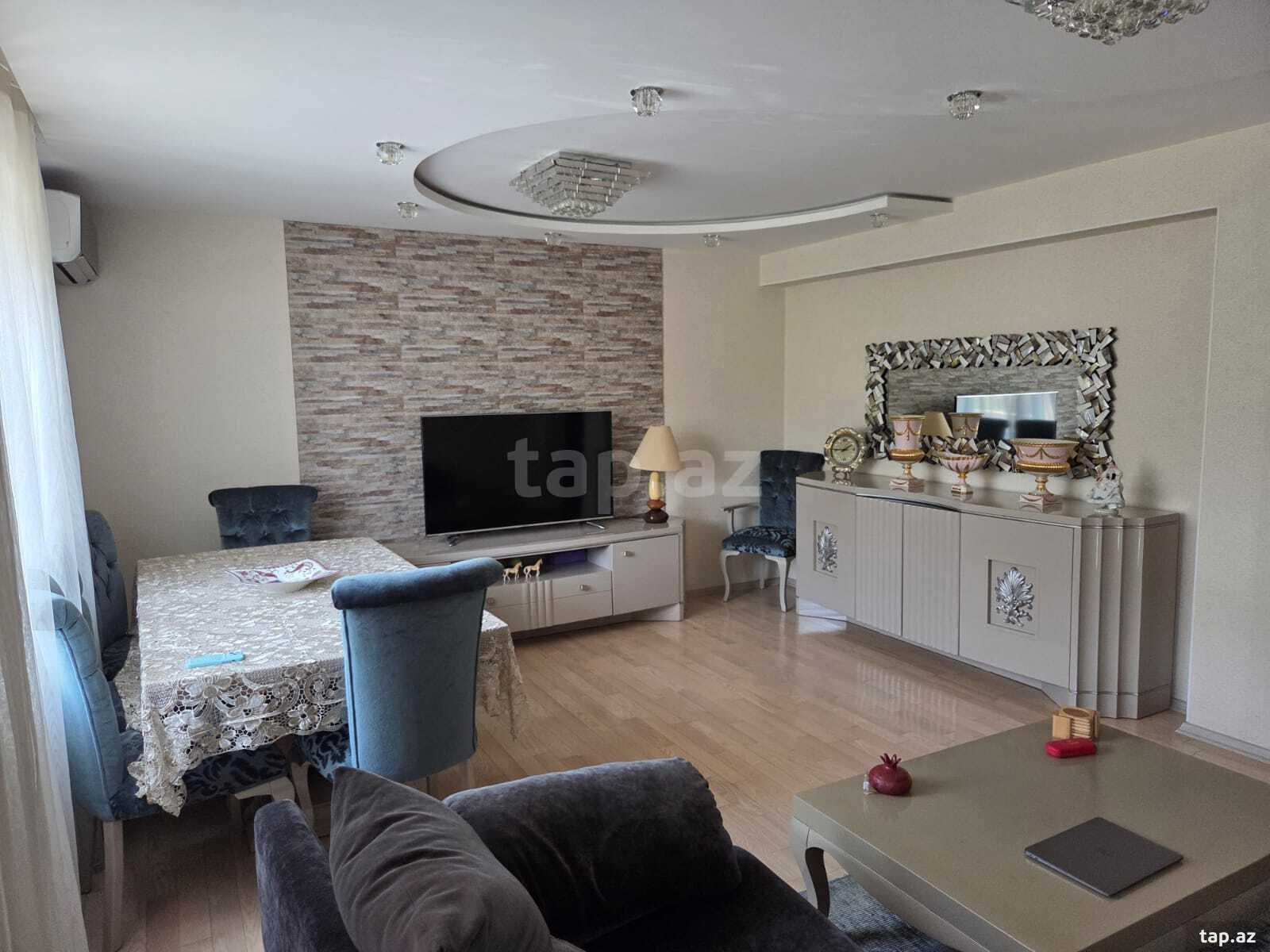 3-otaqlı mənzil, İnşaatçılar pr., 100 m²