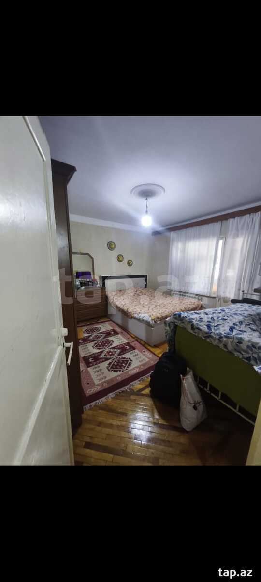 3-otaqlı mənzil, E. Süleymanov küç., 70 m²