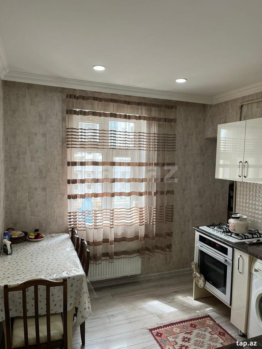 4-otaqlı mənzil, Natiq Əhmədov küç., 110 m²