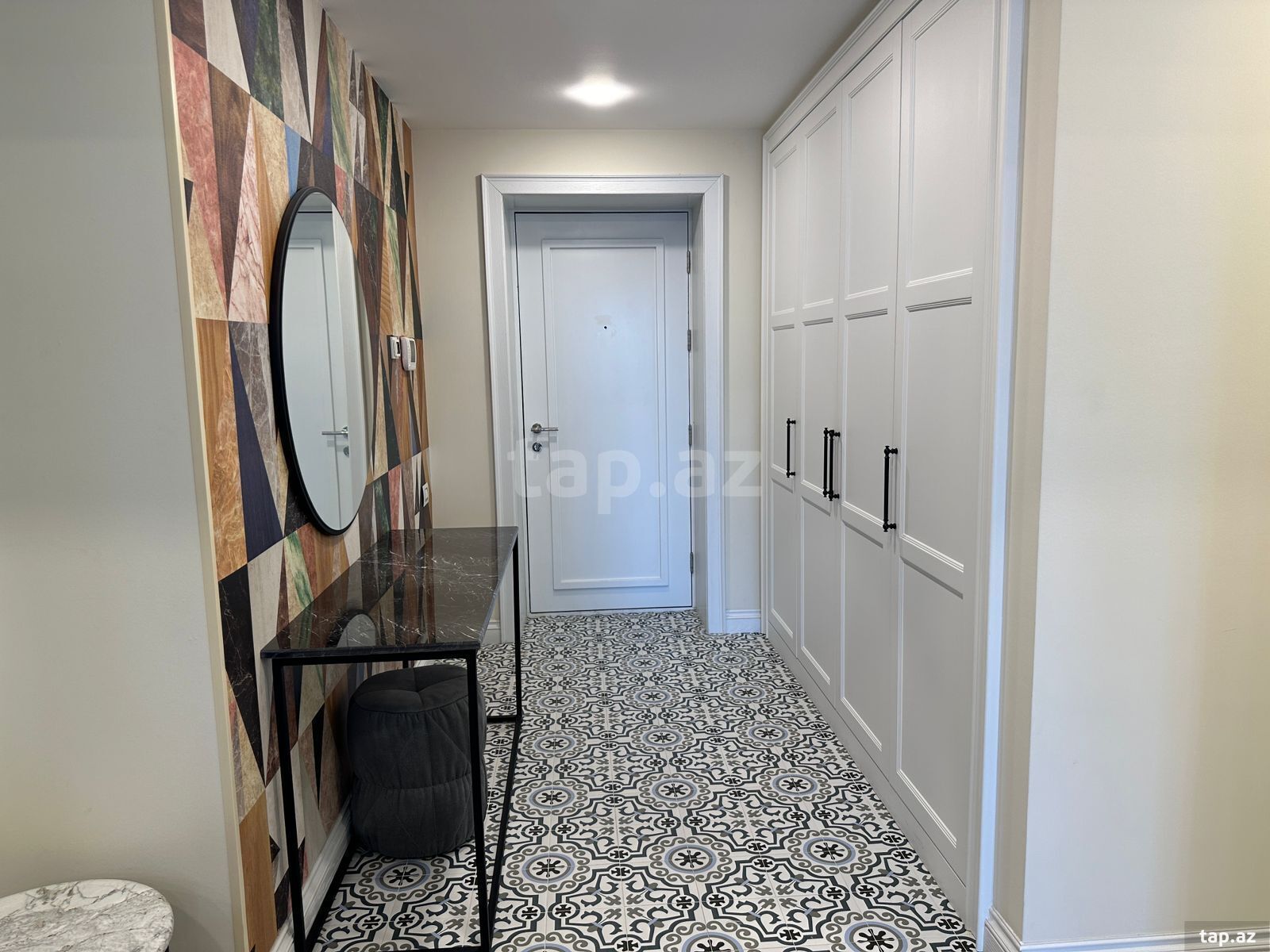 3-otaqlı yeni tikili kirayə verilir, Neftçilər pr., 185 m²