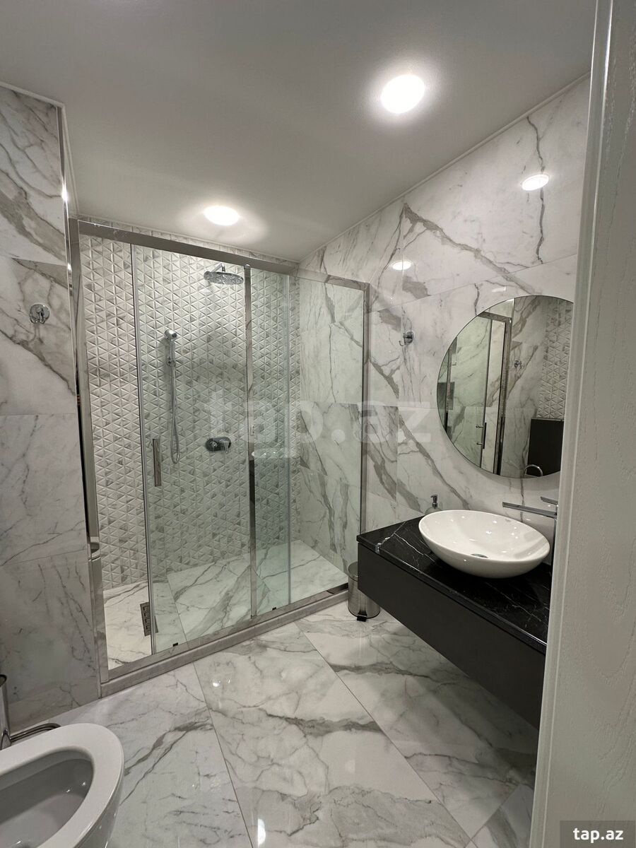 3-otaqlı yeni tikili kirayə verilir, Neftçilər pr., 185 m²